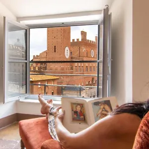 palazzo-chigi-zondadari.it-tuscanyhotel.com/