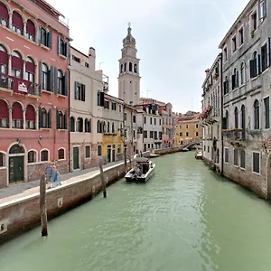san-giorgio-degli-schiavoni-apartments.hotelinveneto.com/