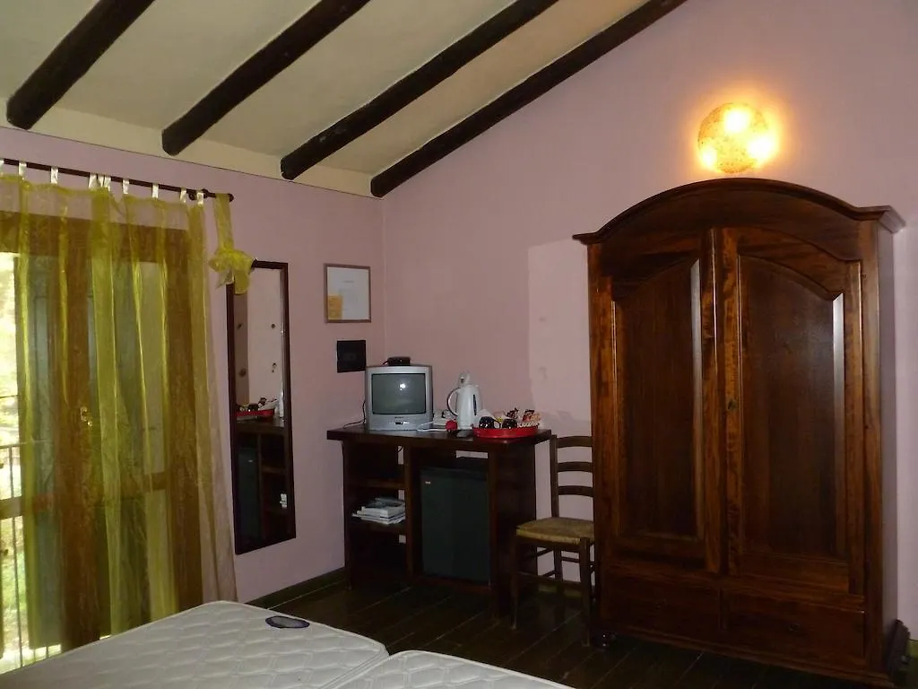 Bed & Breakfast Corte Ca' Bosco Castello di Serravalle
